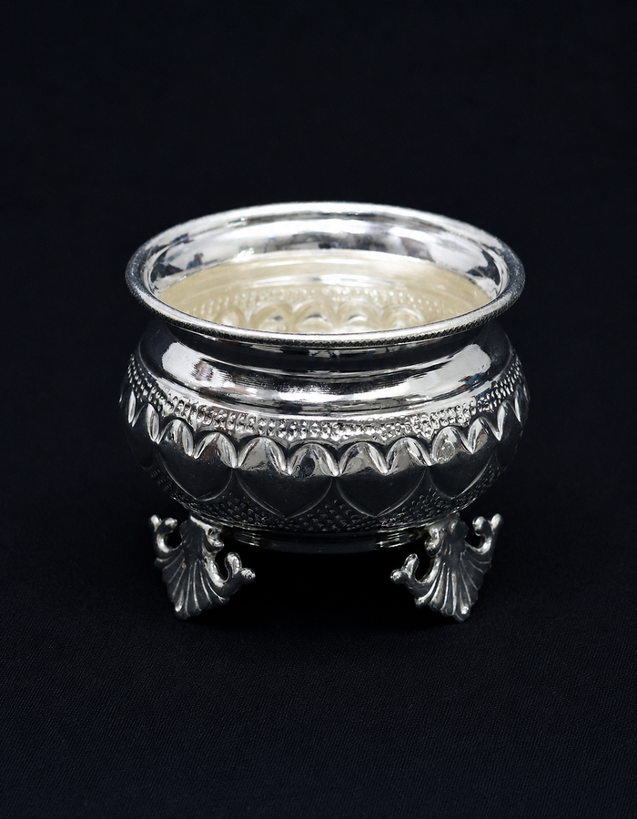 Manasa jimmy nakasi leg cups