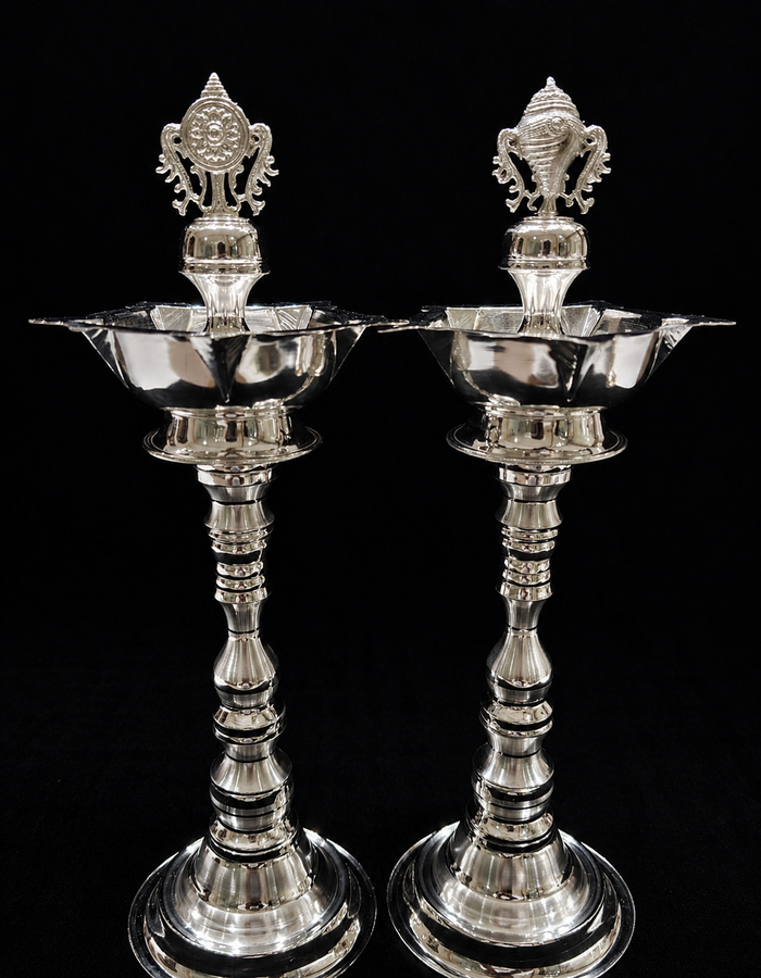 Casting ShakuCharam Lamp