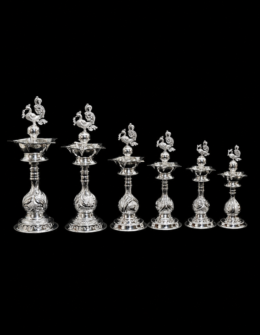 Short Casting Hamsa Nakasi Lamp