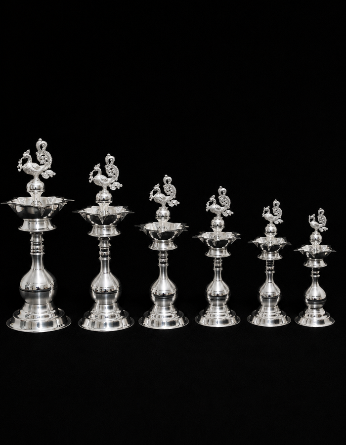 Short Casting Hamsa Pata Lamp